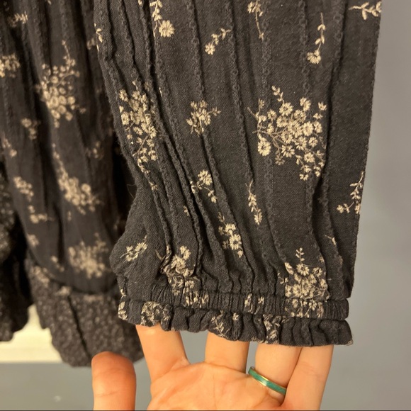 American Eagle Outfitters  medium Black Faux Wrap Dress Long Sleeves V Neck - Picture 4 of 7